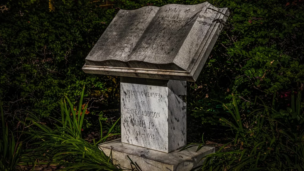 Monument In Haunted Linn Park Birmingham